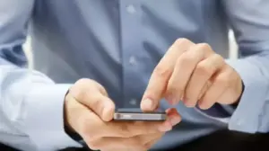 خدمة مكالمات على تكلفة المتلقي من اتصالات الإمارات